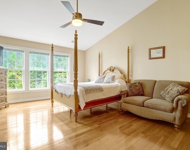 4694 Helen Winter Terrace - Photo Thumbnail 22