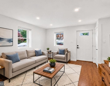 2218 Farrington Avenue - Photo Thumbnail 6