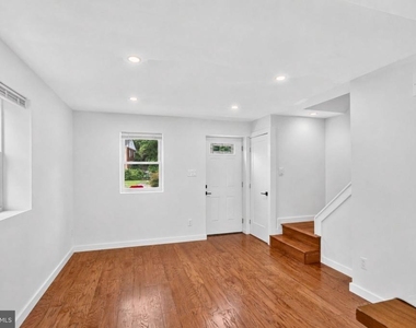 2218 Farrington Avenue - Photo Thumbnail 23