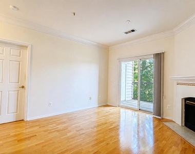 1521 Spring Gate Drive - Photo Thumbnail 4