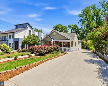 2007 Nordlie Place - Photo Thumbnail 2