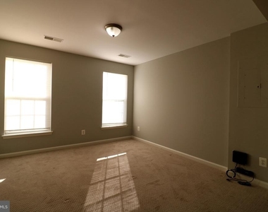 2581 Sutters Mill Drive - Photo Thumbnail 6