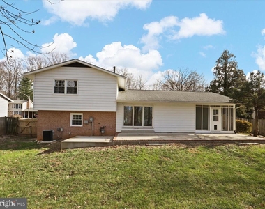 5200 Holden Street - Photo Thumbnail 40