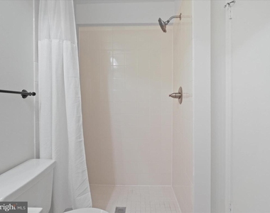 5200 Holden Street - Photo Thumbnail 36