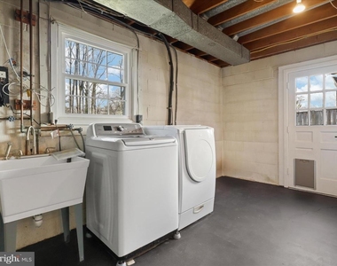 5200 Holden Street - Photo Thumbnail 37