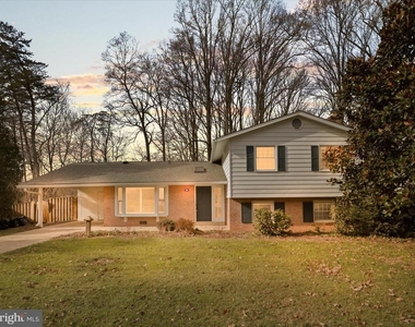 5200 Holden Street - Photo Thumbnail 1