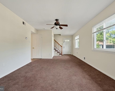 3828 Miramonte Place - Photo Thumbnail 2