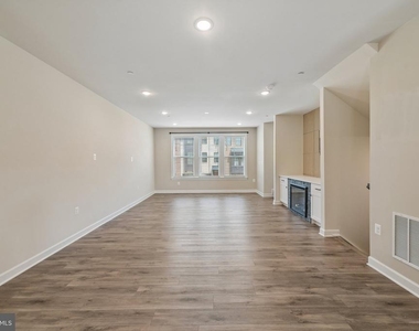 7202 Mountaineer Drive - Photo Thumbnail 3