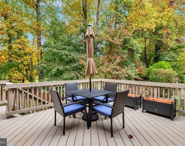 2184 Glencourse Lane - Photo Thumbnail 12