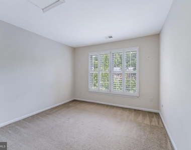 11485 Waterhaven Court - Photo Thumbnail 35