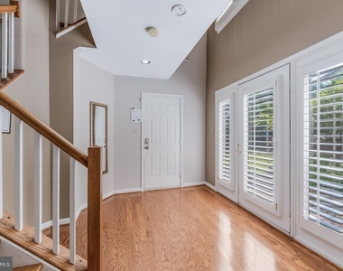 11485 Waterhaven Court - Photo Thumbnail 4