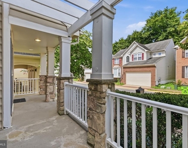 9135 Stonegarden Drive - Photo Thumbnail 2