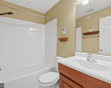 9135 Stonegarden Drive - Photo Thumbnail 32