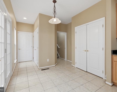 9135 Stonegarden Drive - Photo Thumbnail 16
