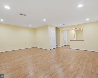 9135 Stonegarden Drive - Photo Thumbnail 29