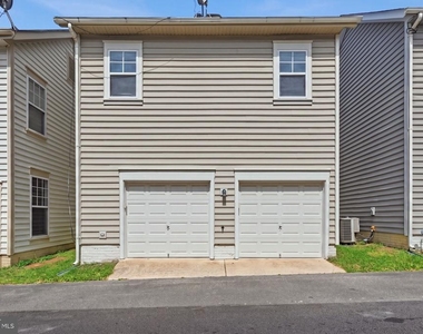 9135 Stonegarden Drive - Photo Thumbnail 33