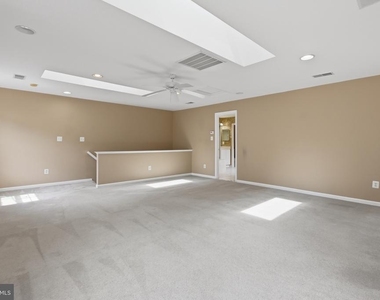 9135 Stonegarden Drive - Photo Thumbnail 21