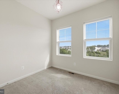 246 Norland Knoll - Photo Thumbnail 28