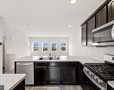 246 Norland Knoll - Photo Thumbnail 13