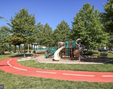 246 Norland Knoll - Photo Thumbnail 56