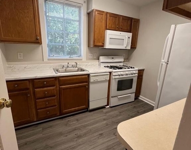 133 W Reed Avenue - Photo Thumbnail 3