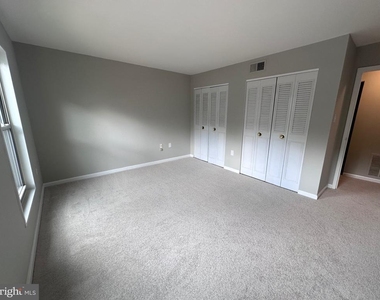 19 Canterbury Square - Photo Thumbnail 7