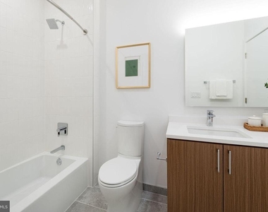 1055 N Fairfax Street - Photo Thumbnail 16