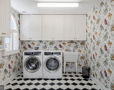 9 Franklin Street - Photo Thumbnail 34
