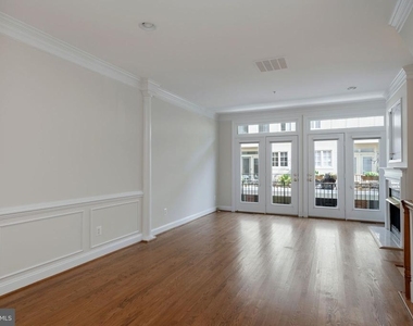9 Franklin Street - Photo Thumbnail 12