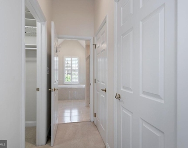 9 Franklin Street - Photo Thumbnail 27