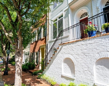 9 Franklin Street - Photo Thumbnail 3