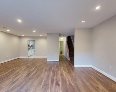 951 S Rolfe Street - Photo Thumbnail 3