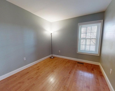 951 S Rolfe Street - Photo Thumbnail 9