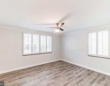4225 N Henderson Road - Photo Thumbnail 15
