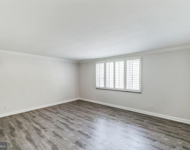 4225 N Henderson Road - Photo Thumbnail 18