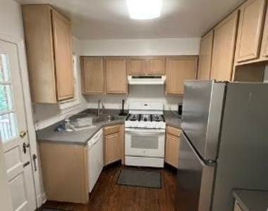 4724 7th Road N - Photo Thumbnail 8