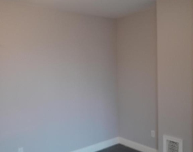 3030 Clifford Street - Photo Thumbnail 9
