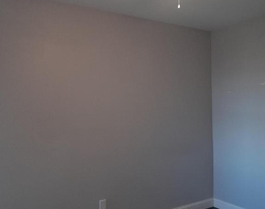 3030 Clifford Street - Photo Thumbnail 17
