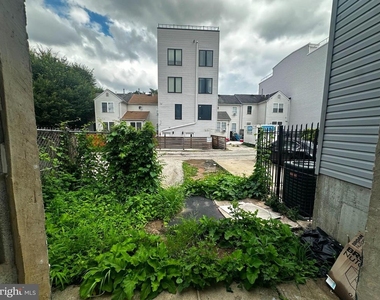 1813 N Gratz Street - Photo Thumbnail 21