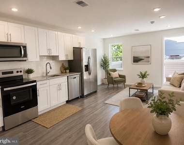 917 N 43rd Street - Photo Thumbnail 1