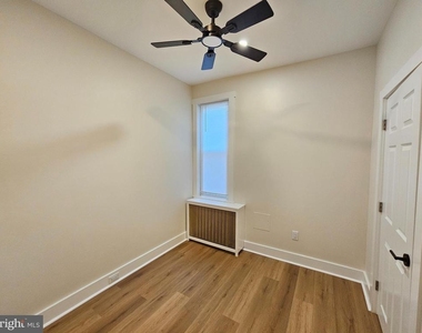 2525 E Madison Street - Photo Thumbnail 13