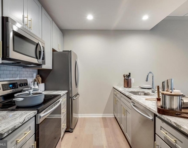 30 N 23rd Street - Photo Thumbnail 7
