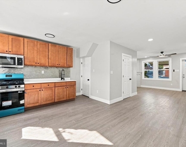 5840 Crittenden Street - Photo Thumbnail 5