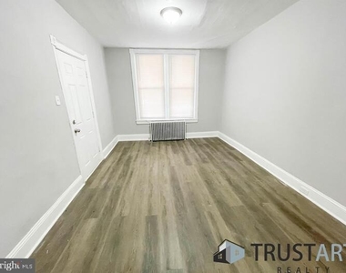 2321 N 25th Street - Photo Thumbnail 2