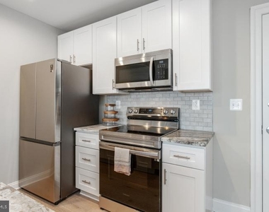 139 N 23rd Street - Photo Thumbnail 3