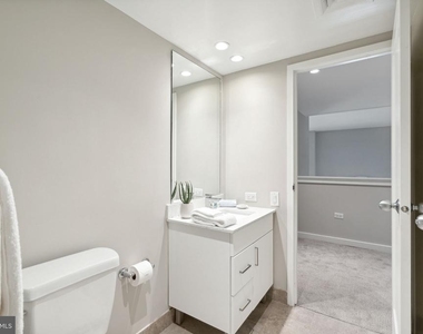 875 Sansom Street - Photo Thumbnail 29