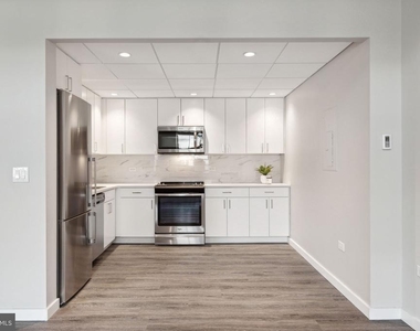 875 Sansom Street - Photo Thumbnail 8