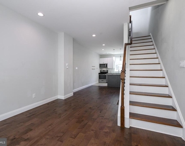 1439 N Newkirk Street - Photo Thumbnail 2