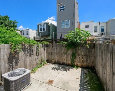 1439 N Newkirk Street - Photo Thumbnail 11