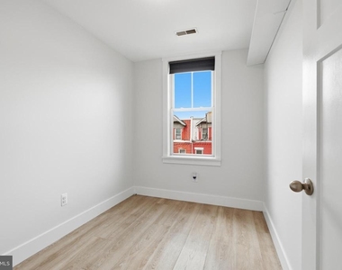 651 N 33rd Street - Photo Thumbnail 24